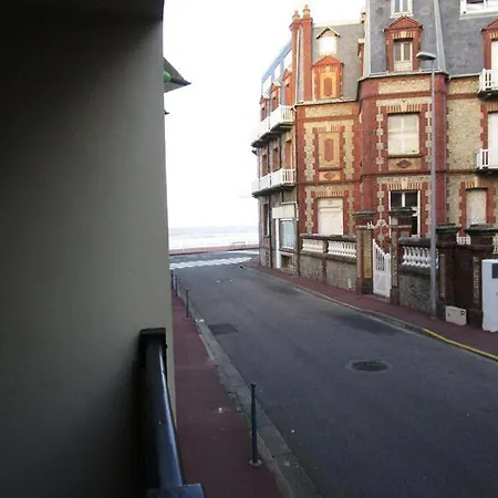 Studio 4 Personnes Bord De Mer 74673 *